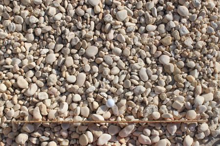 white river rock 1.5 inch dry